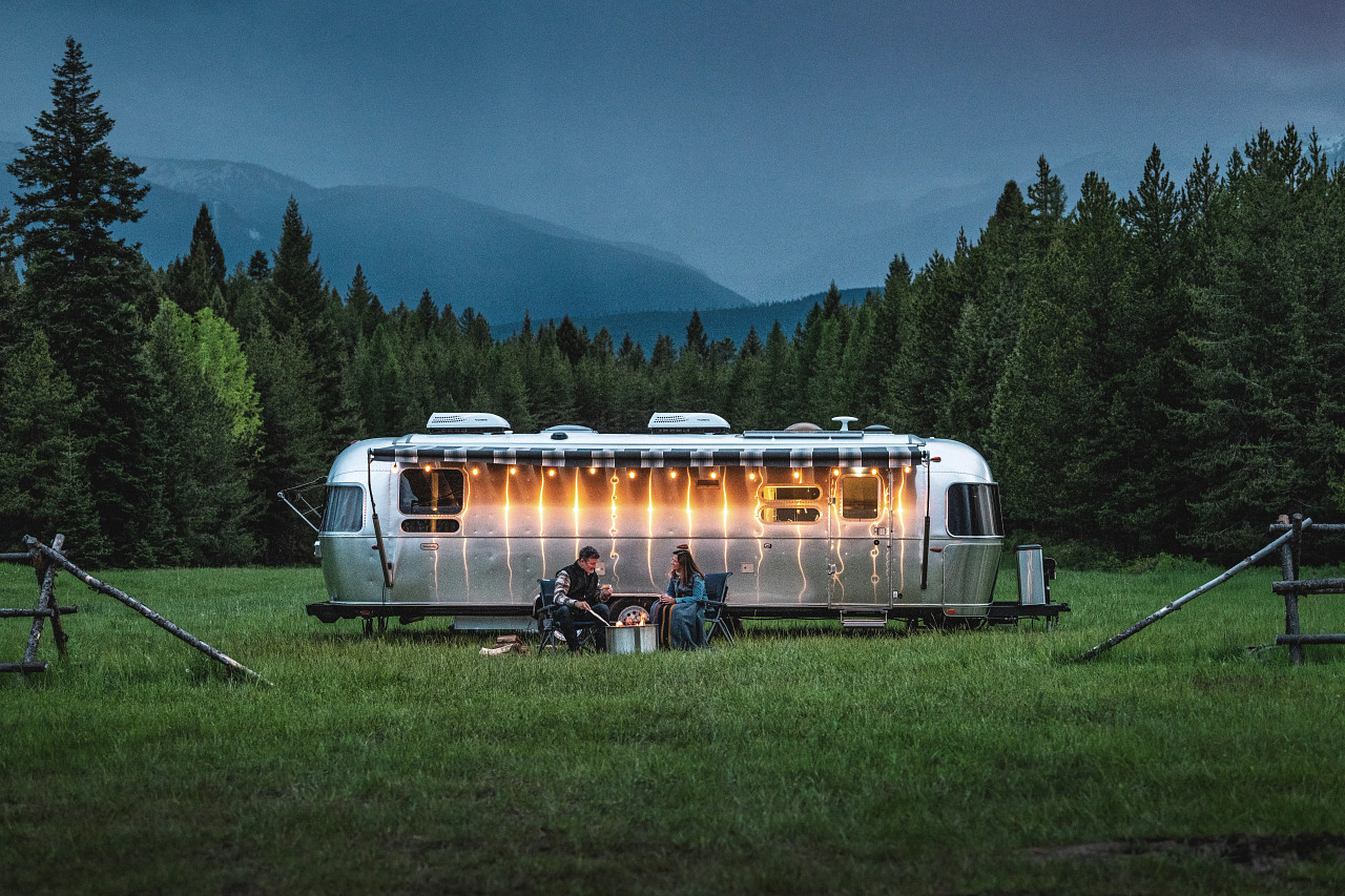 Airstream Globetrotter Camping